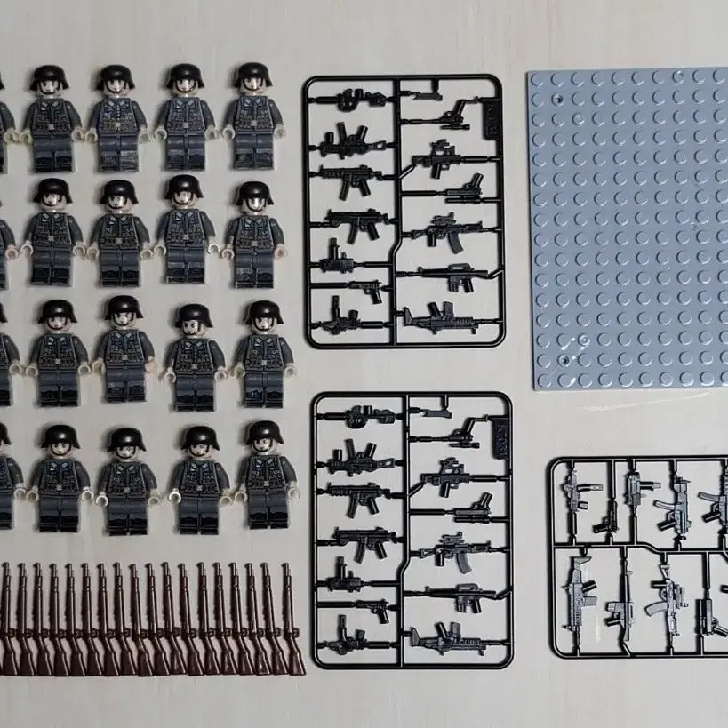 [BUNJANG] LEGO Compatible Building Blocks German Soldiers Set (24 pieces) / (새상품)레고호환블럭 독일군24개