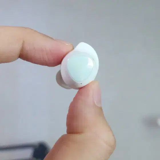 [BUNJANG] Samsung Galaxy Buds+ White Left/Right Units / 버즈 플러스 화이트 왼쪽,오른쪽 유닛 판매합니다