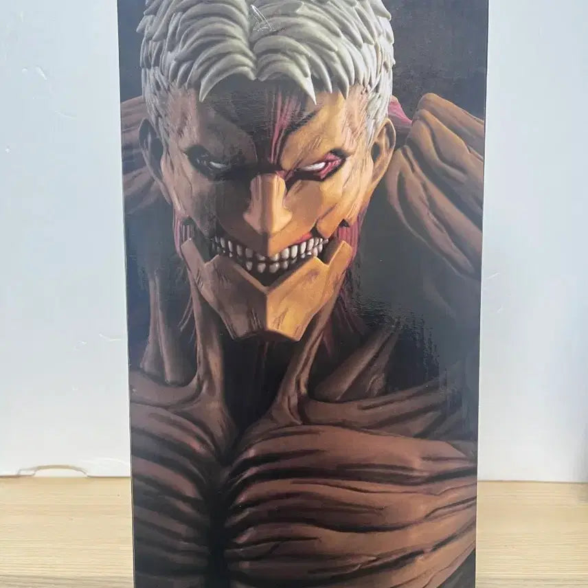 [BUNJANG] Attack on Titan Armor Titan Figure (A Prize) / 미개봉] 제일복권 진격의거인 각자의결의 A상 갑옷거인 피규어 판매