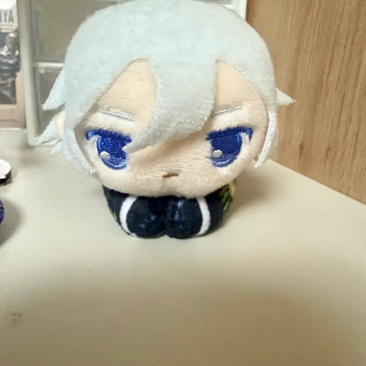 [BUNJANG] Twisted Wonderland Hagucara Silver Plush / 트위스테 실버 하구캬라