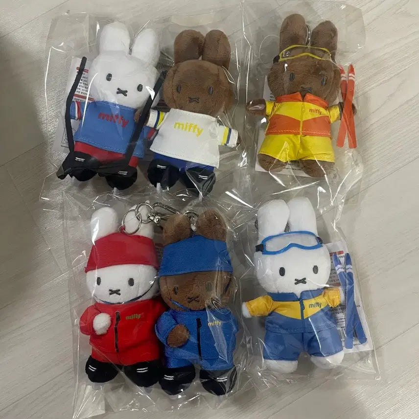 [BUNJANG] Miffy Melanie Winter Olympics Dolls Keyring Set / (6개 세트) 동계올림픽 미피 멜라니 하키 쇼트트랙 스키점프 인형 키링