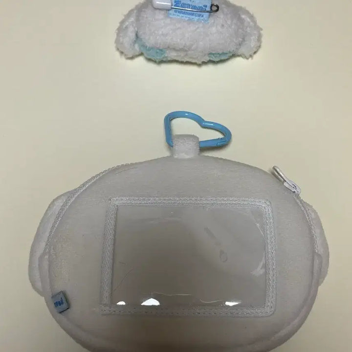 [BUNJANG] Gyunini Pouch Badge Keychain Bundle Set / 규니니 파우치 뱃지 키링 3개 일괄 판매