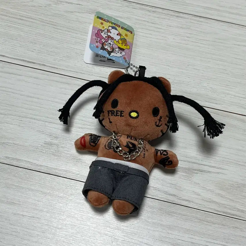 [BUNJANG] Hello Kitty Travis Scott Rapper Doll Keychain / 헬로키티 트래비스 스캇 힙합 힙스터 래퍼 인형 키링