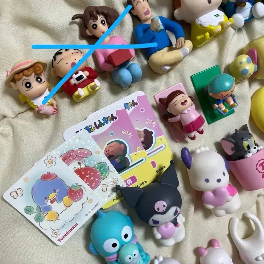 [SOLD OUT] 짱구 / 산리오 캐릭터 피규어 일괄