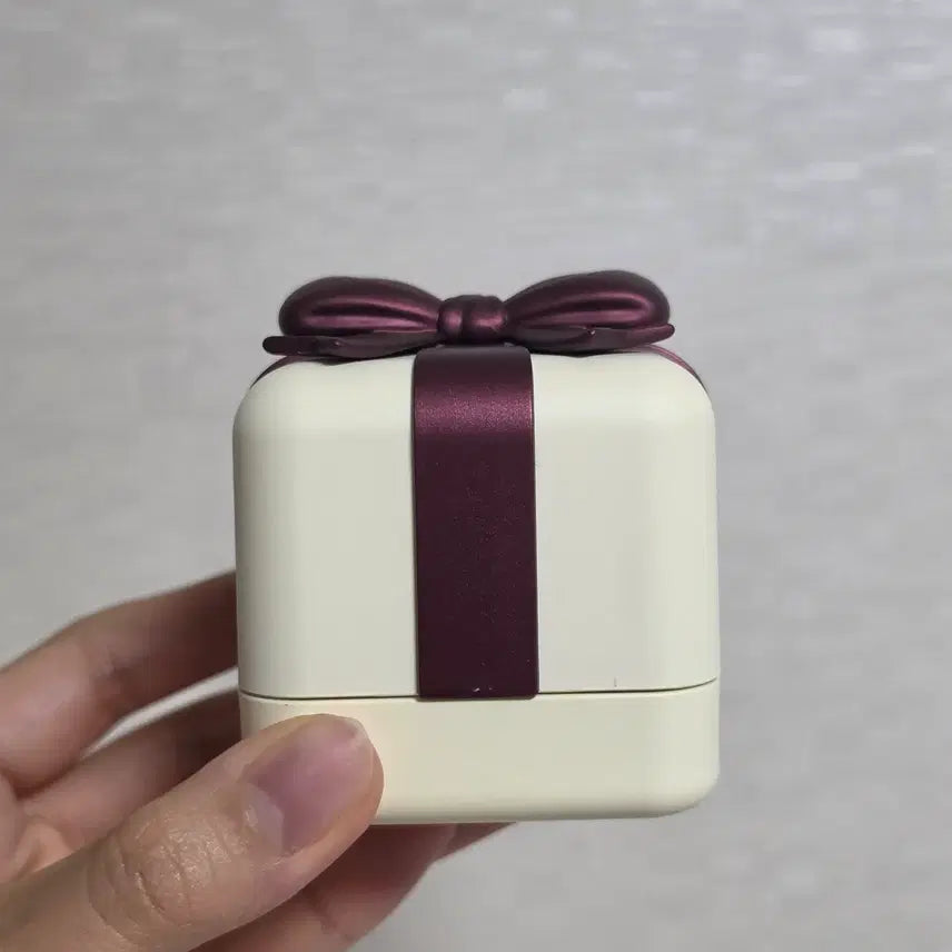 [BUNJANG] Pop Mart Skull Panda Romantic Proposal Series Secret / 팝마트 로맨틱 프로포즈 시리즈 시크릿 (스컬판다)