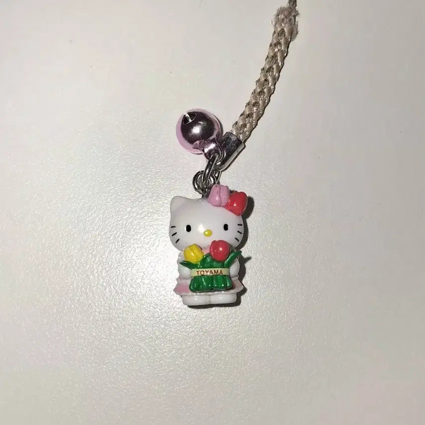 [BUNJANG] Vintage Hello Kitty Strap with Flower and Bell / 고전키티스트랩