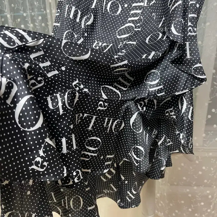 [BUNJANG] Black Lettering Tiered Skirt / 블랙 레터링 캉캉 스커트