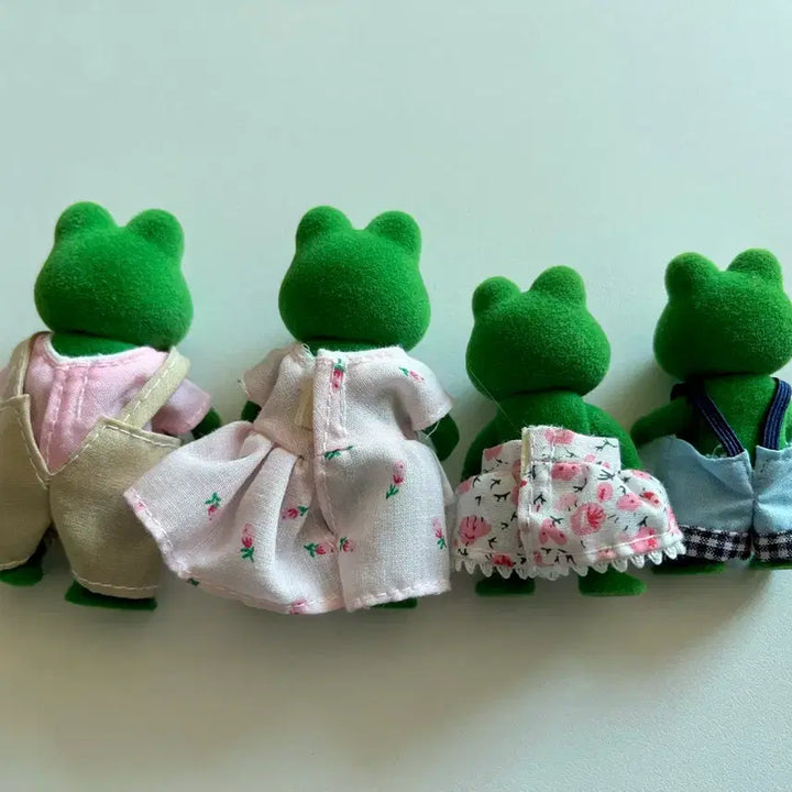 [BUNJANG] Sylvanian Families Old Frog Family UK Version / 실바니안 올드 개구리 가족 영국판