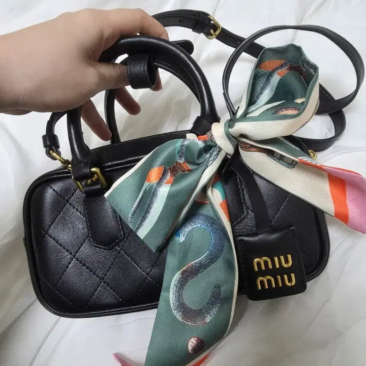 [BUNJANG] Napa Leather Quilted Mini Crossbody Bag with Scarf Detail / 급처 미우st 나파가죽 미니백 블랙