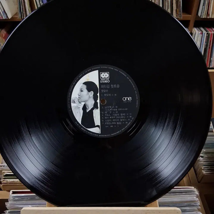 [BUNJANG] Patti Kim Hit Song (Mot-Ijeo/Chowoo) Early Press LP / 가요 초반 패티김 히트송 (못잊어/초우) LP 할인