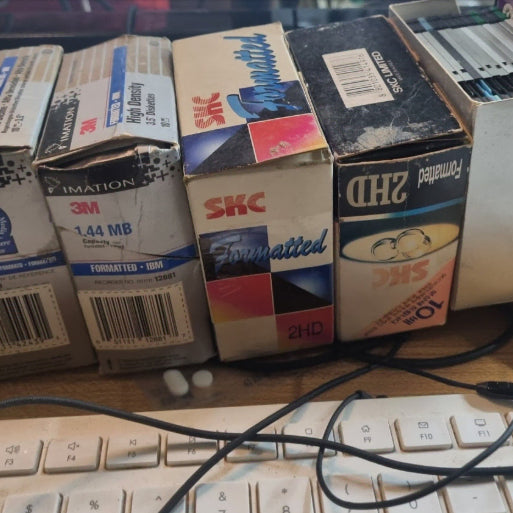 [BUNJANG] Floppy Disk Bundle Set / 플로프디스켓(보이는거 모두다)