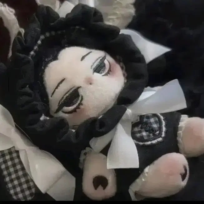 [BUNJANG] 20cm Wed. Bone Ggug Doll with Detachable Braided Headband and Gothic Rabbit Hoodie / 20cm 솜인형 웬스티 양도