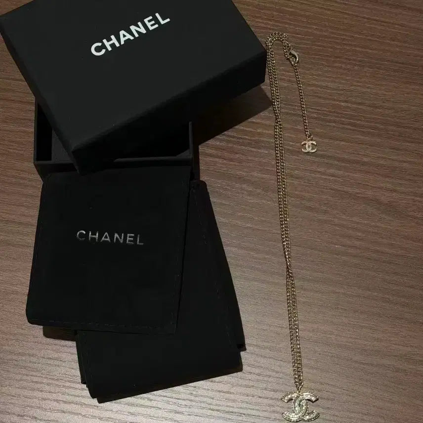 [BUNJANG] Chanel Necklace with Box / 샤넬 목걸이 + 박스 포함
