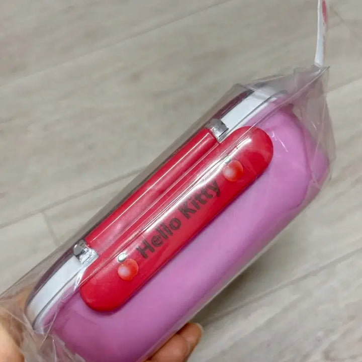 [BUNJANG] 2004 Hello Kitty Lunch Box / 2004 헬로키티 도시락 통
