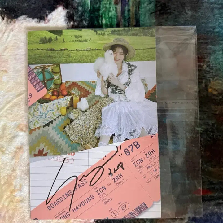 [BUNJANG] fromis_9 Song Hayoung Signed Photo / 프로미스나인 송하영싸인 사진
