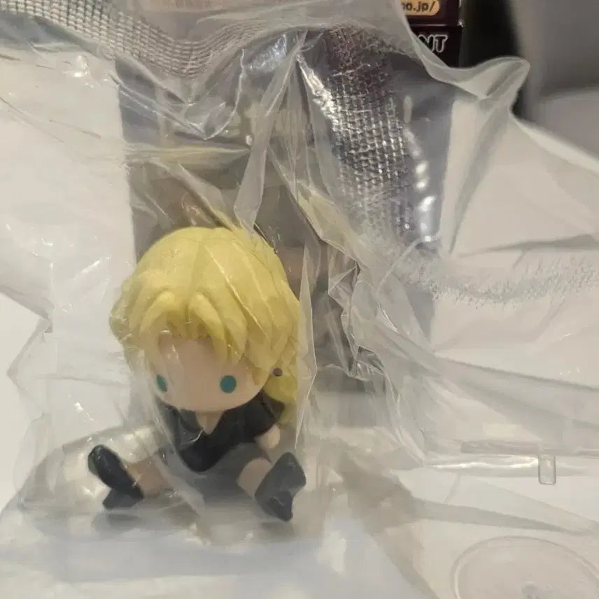 [BUNJANG] Detective Conan Vermouth Petal Doll Figure / 명탐정코난 페타돌
