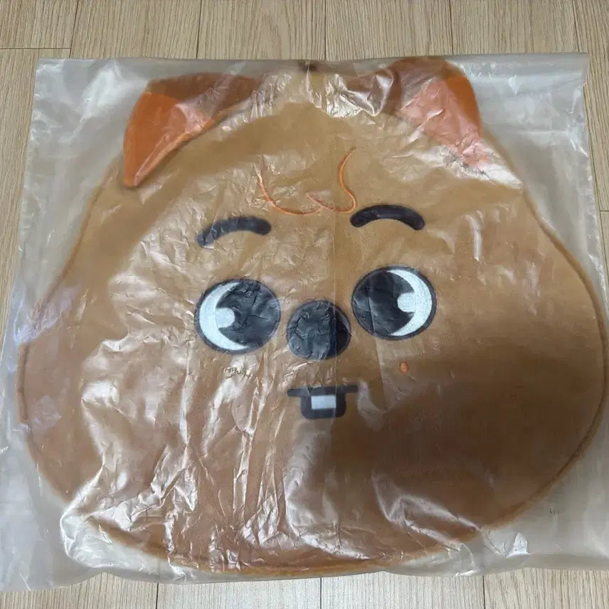 [BUNJANG] SKZOO QUOKKA UCHIWA / 스키즈 한 쿼카 스키주 우치와 커버