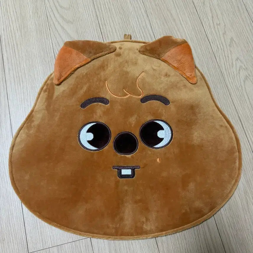[BUNJANG] SKZOO QUOKKA UCHIWA / 스키즈 한 쿼카 스키주 우치와 커버