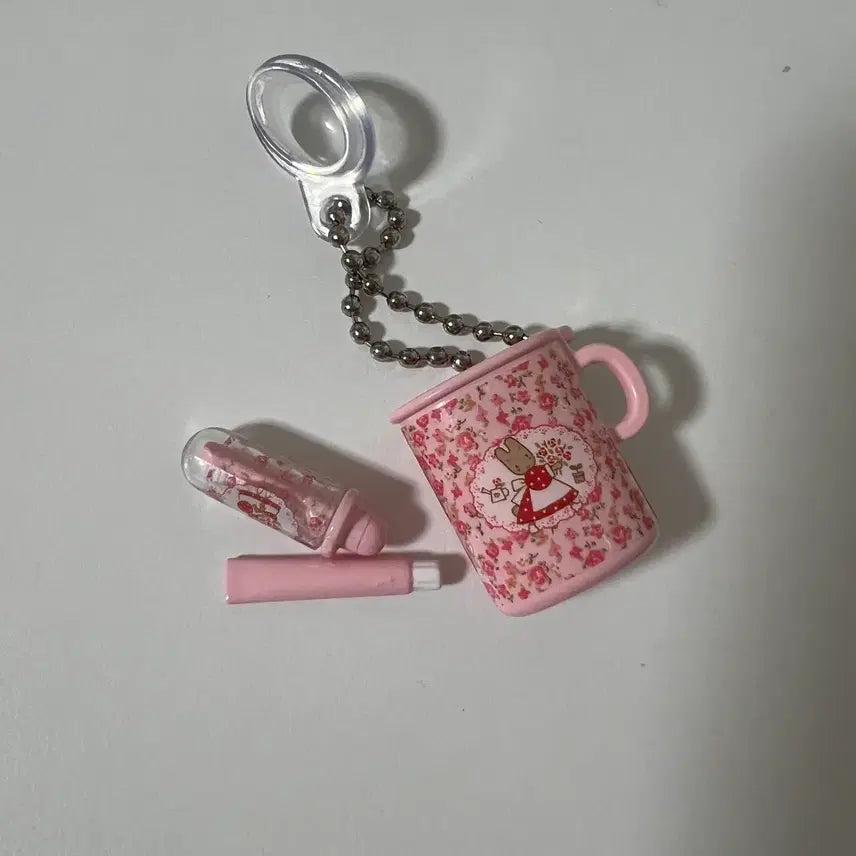 [BUNJANG] Sanrio Retro Miniature Charm 2 Japanese Gacha Marron Cream Toothbrush Set / 산리오 레트로 미니어쳐 참 2 일본 가챠 마론크림 칫솔세트 가챠