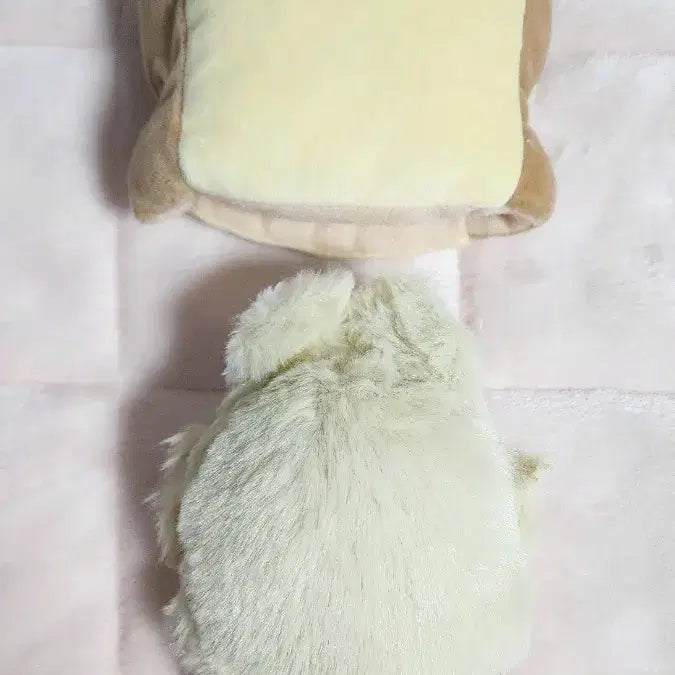 [BUNJANG] Douma 10cm Plush Doll + Bread Hat Bundle / 도우마 속성 10cm 솜인형+식빵 모자 의상 일괄 판매 귀멸 10깅