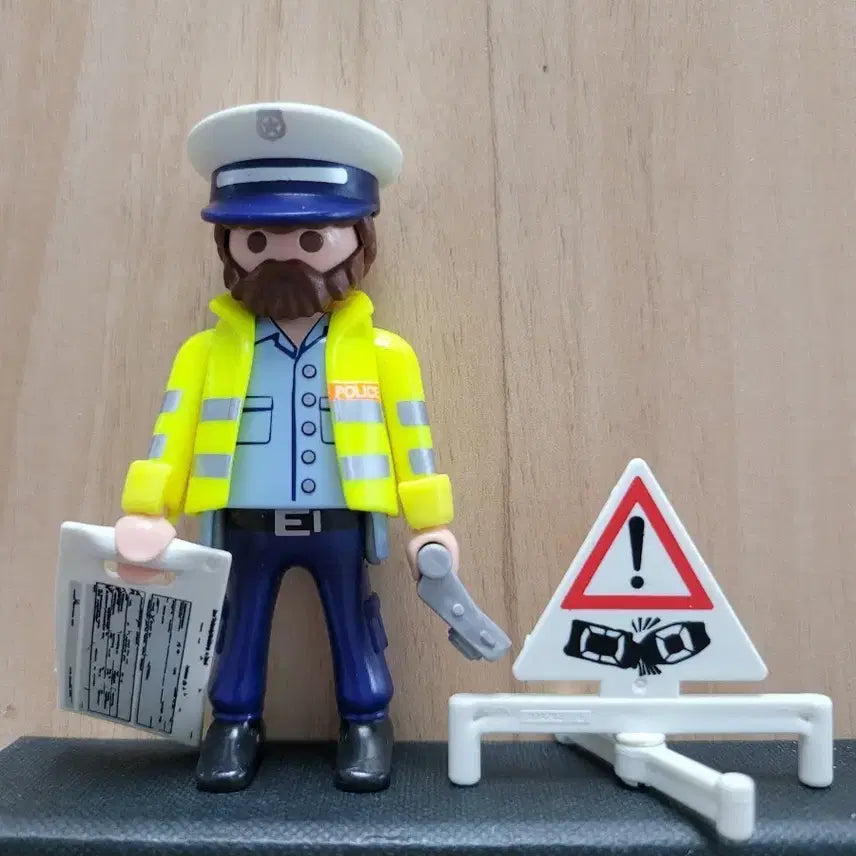 [BUNJANG] Playmobil Mystery Figure Series 13 Traffic Policeman / 플레이모빌 미스터리 피규어 13 교통경찰관