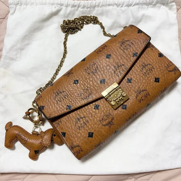 [SOLD OUT] MCM 비세토스 체인백 키링 포함