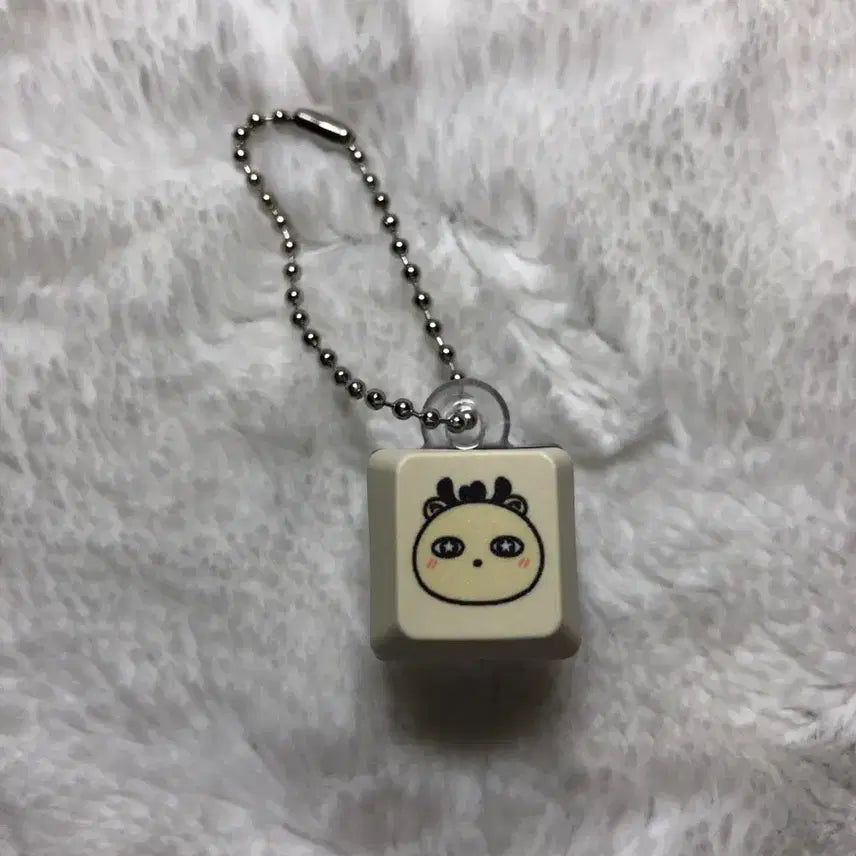 [BUNJANG] Park Ji Hoon So Sim Yi Keycap Keyring / 소심이 키캡 키링 박지훈