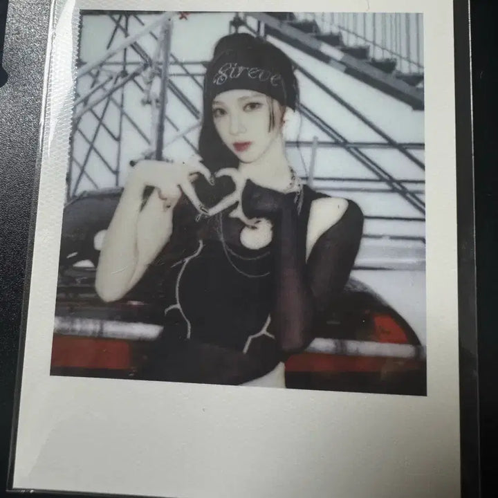 [BUNJANG] Aespa Karina Weplash Popup Polaroid / 에스파 카리나 위플래시 팝업 폴라로이드