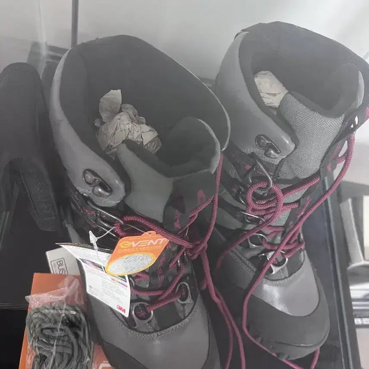 [BUNJANG] Oakley Casing Hiking Boots UK7 EU41 / [미사용]Oakley Casing UK7, EU41 (255~ 265)