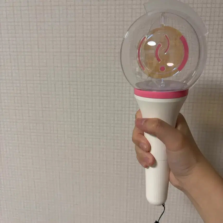 [BUNJANG] STAYC Glow Stick Wink Bong / 스테이씨 응원봉 윙크봉