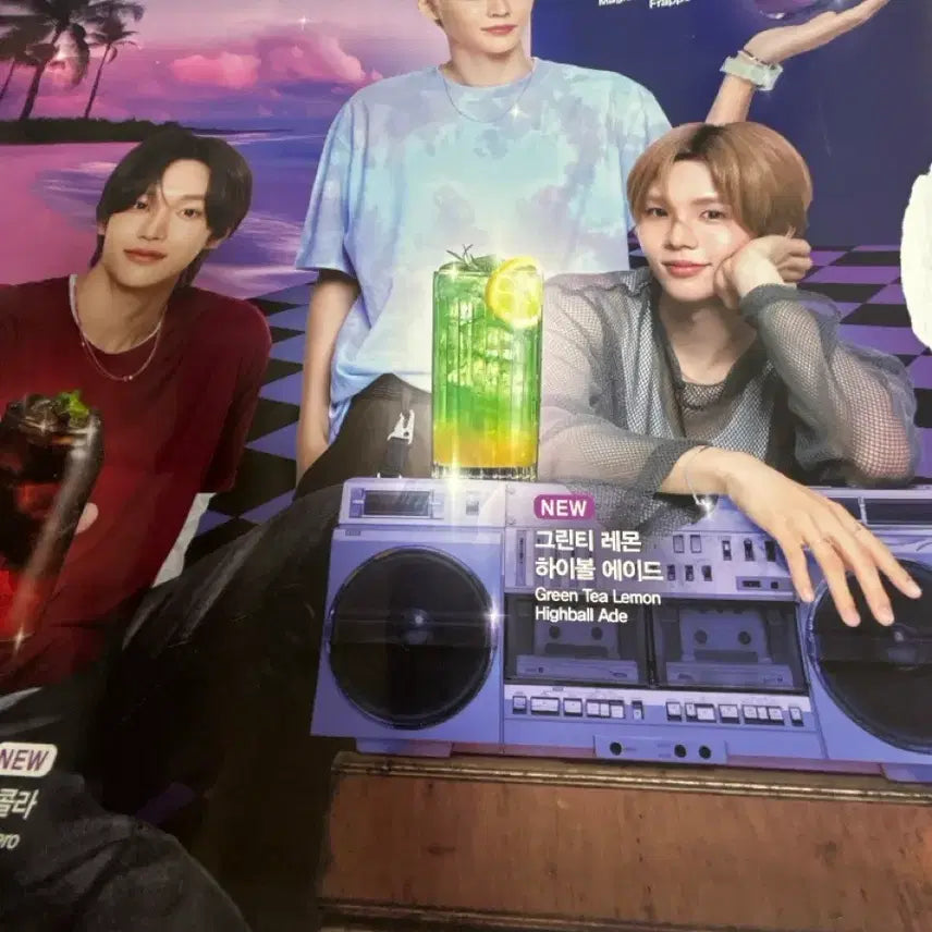 [BUNJANG] MEGA COFFEE RIIZE Poster / 메가커피 라이즈 포스터
