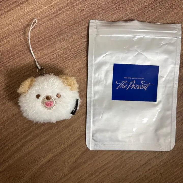 [SOLD OUT] 데이식스 데니멀즈 시크릿 미니 페이스키링 도운 쁘멀 돈 원가 판매