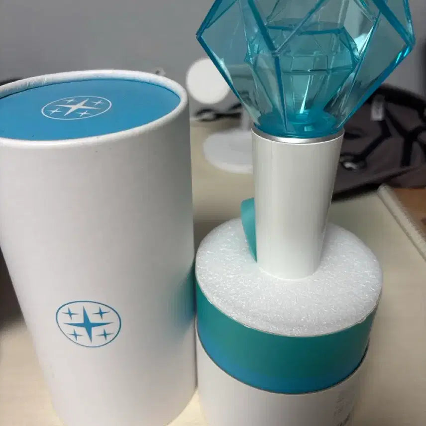 [SOLD OUT] 샤이니 응원봉 양도합니다