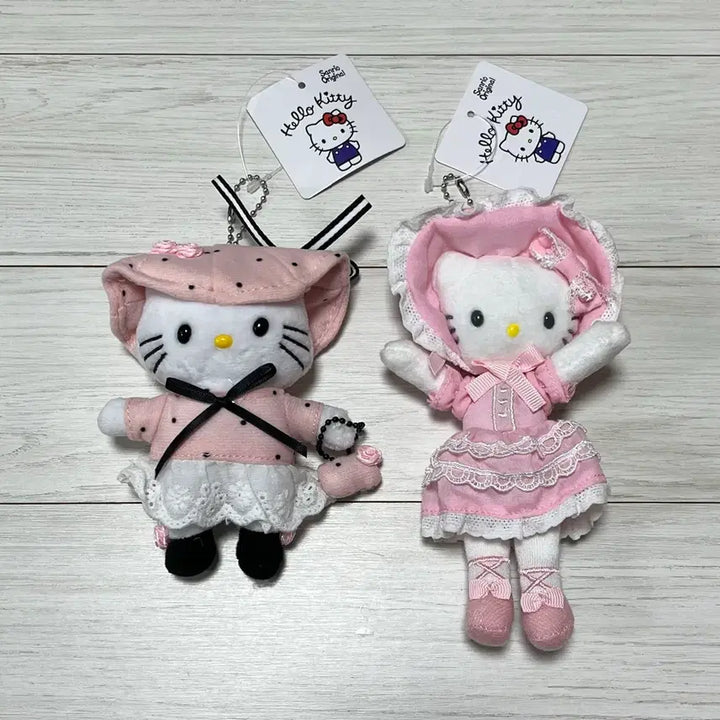 [BUNJANG] Hello Kitty Princess Long-Legged Doll Keychain with Lace Dress (2 Variants) / 헬로키티 공주키티 롱다리 키티 롱키티 레이스 원피스 인형 키링 2종