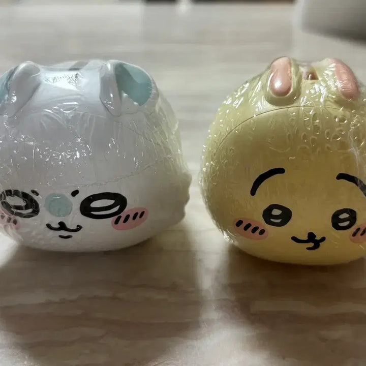 [BUNJANG] Chiikawa Piggy Bank Set (Momonga + Usagi) - Sealed / 치이카와 저금통 ( 모몽가 + 우사기 )