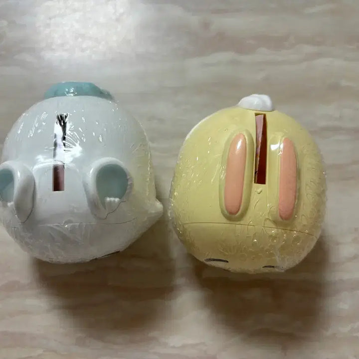 [BUNJANG] Chiikawa Coin Bank (Momonga + Usagi) / 치이카와 저금통 ( 모몽가 + 우사기 )