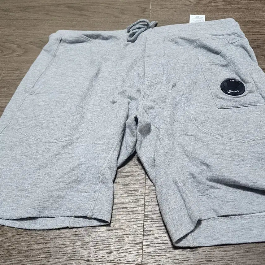 [SOLD OUT] CP컴퍼니 반바지 그레이