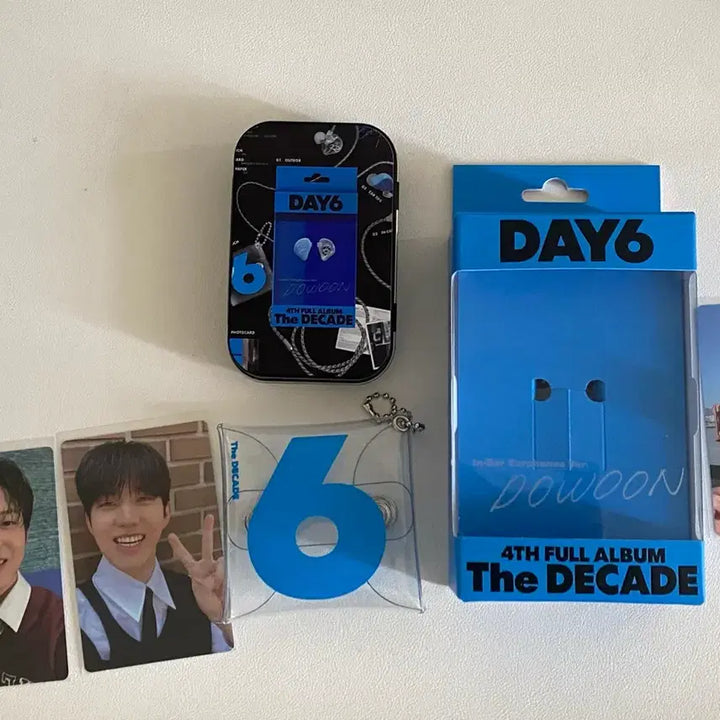 [BUNJANG] DAY6 Dowoon In-Ear Version The DECADE Album Photocard Bundle Set / 도운 인이어반 (포카 포함 풀박) 더 데케이드 앨범