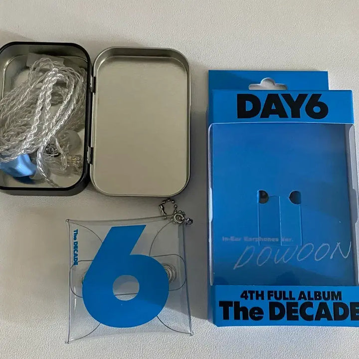 [BUNJANG] DAY6 Dowoon In-Ear Version The DECADE Album Photocard Bundle Set / 도운 인이어반 (포카 포함 풀박) 더 데케이드 앨범