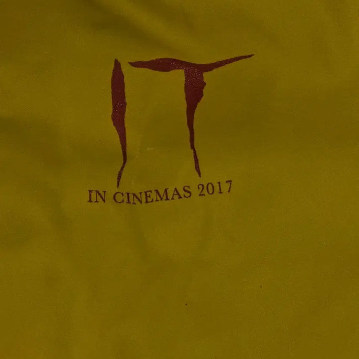 [BUNJANG] IT (2017) Georgie Yellow Raincoat / 공포 영화 그것 IT 굿즈 조지 노랑 우비 raincoat