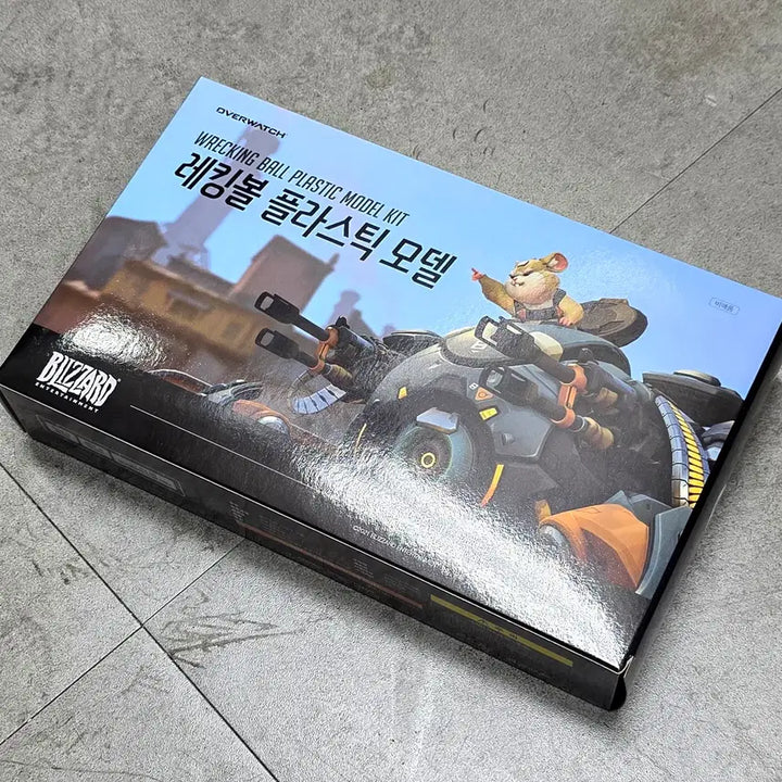 [BUNJANG] Overwatch Wrecking Ball Plastic Model Kit (Limited Edition, Sealed) / 오버워치 레킹볼 프라모델 (한정판 / 미개봉 신품]