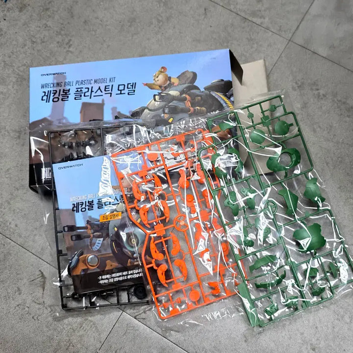 [BUNJANG] Overwatch Wrecking Ball Plastic Model Kit (Limited Edition, Sealed) / 오버워치 레킹볼 프라모델 (한정판 / 미개봉 신품]