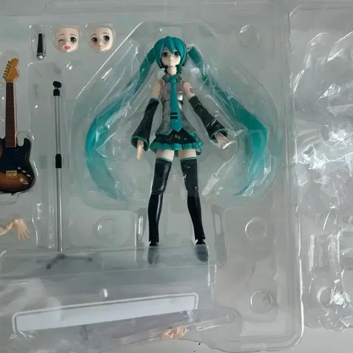 [BUNJANG] Figma Hatsune Miku 2.0 Figure / 피그마200 하츠네미쿠 2.0 피규어 피그마