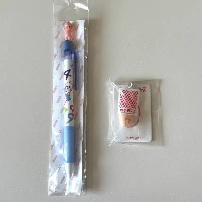[BUNJANG] Qpy Ballpoint Pen &amp; Mayonnaise Strap Bundle Set / 큐피 볼펜 &amp; 큐피 마요네즈 스트랩 일괄