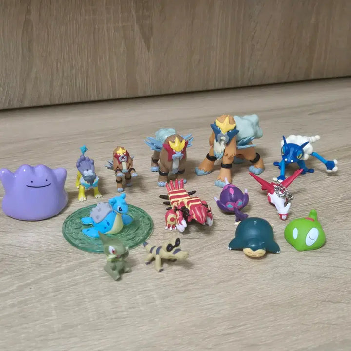 [BUNJANG] Rare Pokemon Moncolle &amp; Gacha Figures / 포켓몬 피규어 희귀 몬코레 가챠 팝니다