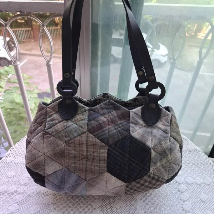 [BUNJANG] Patchwork Quilt Shoulder Bag / 패치워크 퀼트 숄더백 ㅡ가격내림