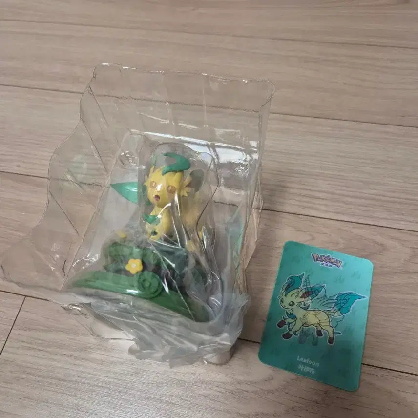[BUNJANG] Pokemon Eevee Evolutions Leafeon Funism Figure with Lenticular Card / 포켓몬스터 이브이 진화 시리즈 퍼니즘 피규어 리피아 (찐막 가격내림)