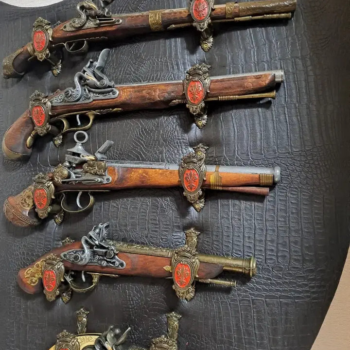 [BUNJANG] Antique Spanish Flintlock Set with Display Shield / 앤틱 [ 스페인 ] 화승총 인테리어 장식품 세트
