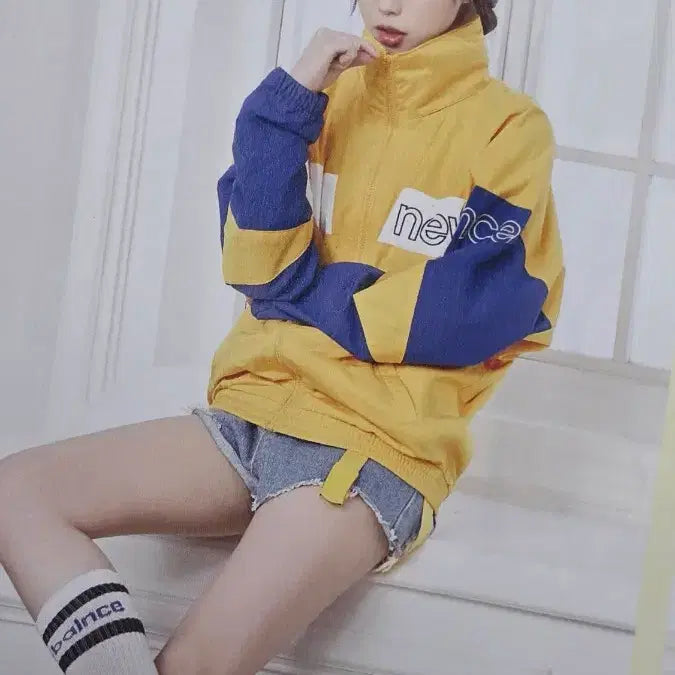 [BUNJANG] IU New Balance Photobook / 희귀 아이유 iu 화보집 뉴발란스