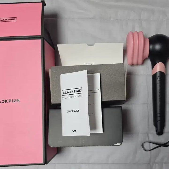 [BUNJANG] BLACKPINK Official Light Stick Ver. 2 / 초특가새제품 블랙핑크 공식 응원봉 VER.2 blackpink 제니 로제